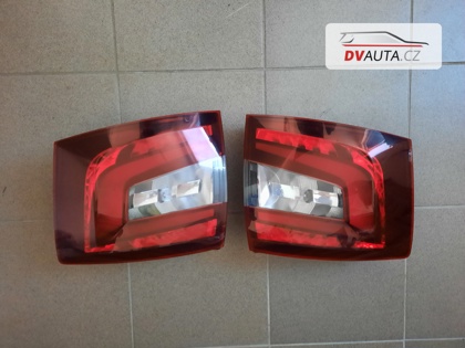 Pravé zadní světlo 5E9945712